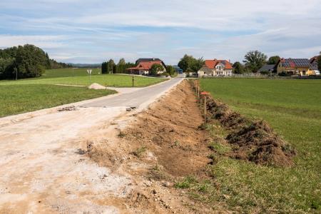 Začela se je prenova ceste Goli Vrh - Mandrga v Šentvidu pri Stični 4